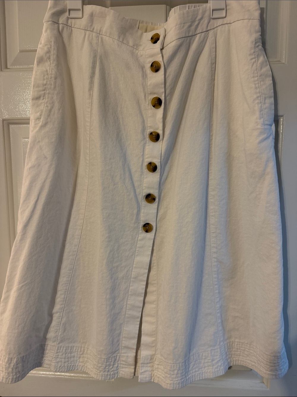 Universal Thread Cream Button-Front A-Line Skirt with Tortoise Buttons
